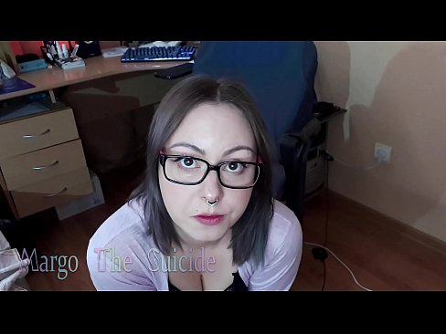 ❤️ Gabar Kacsan Oo Muraayad Leh Oo Kaamirada Si Qoto Dheer Ugu Nuugaysa Dildo ☑ Porno Guri ﹏